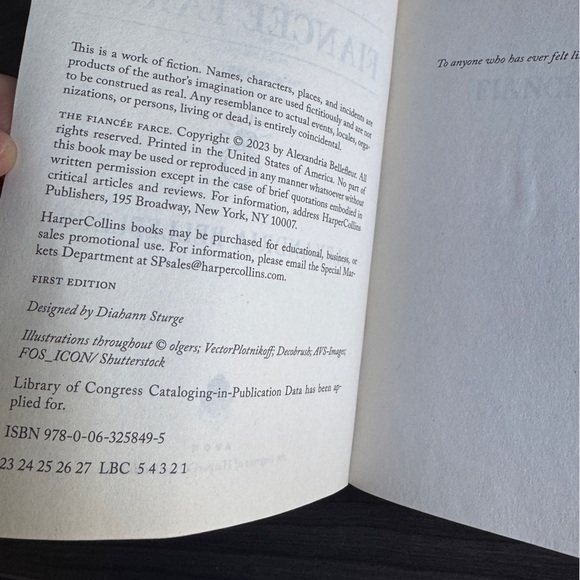 The Fiancée Farce Book by Alexandria Bellefleur - Trade Paperback Book - Picture 4 of 4